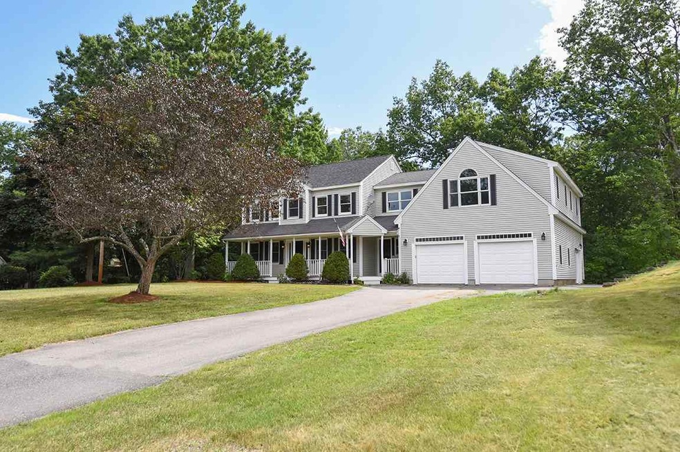 12 Windsor Dr, Litchfield, NH 03052 - photo 1