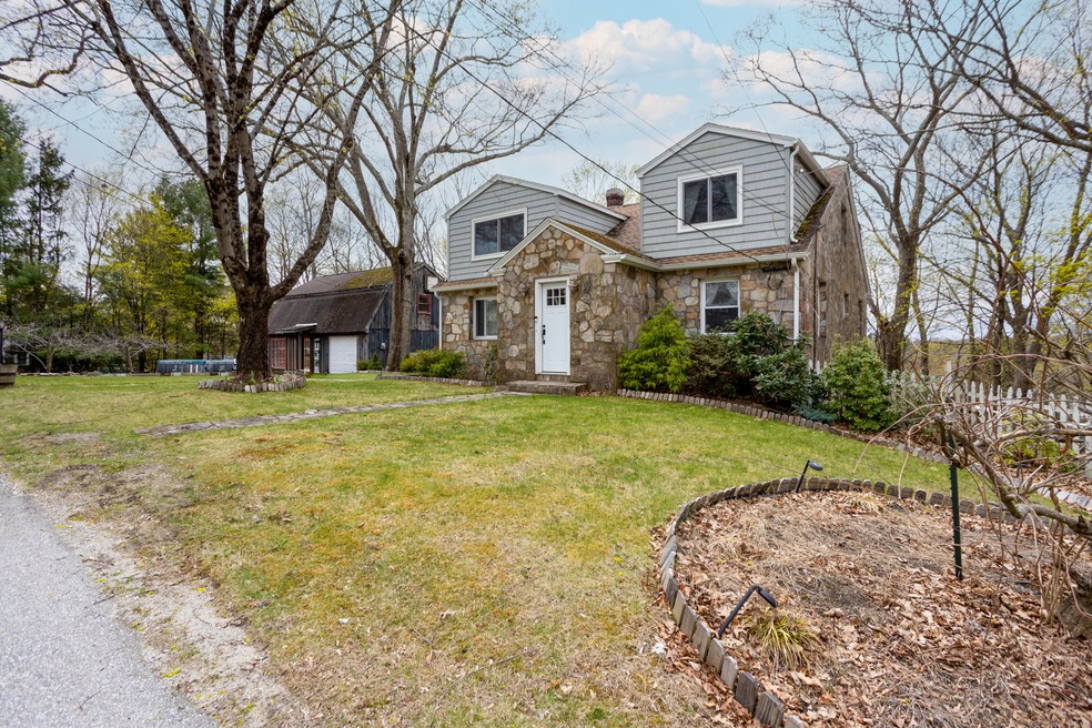 63 Parent Hill Rd, Moosup, CT 06354 - photo 1