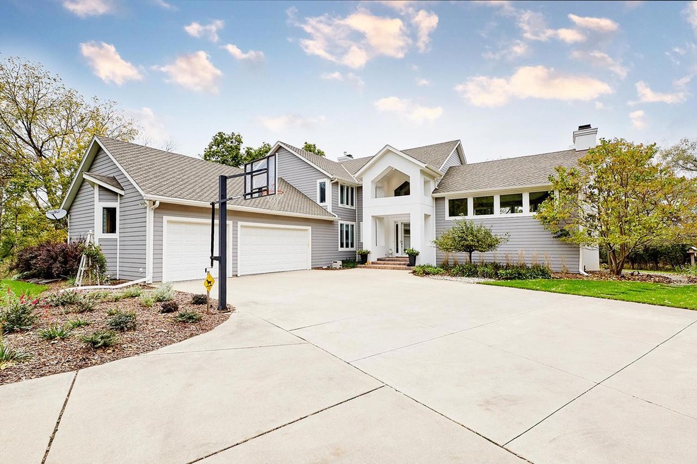 W303N1760 Maple Ave_015