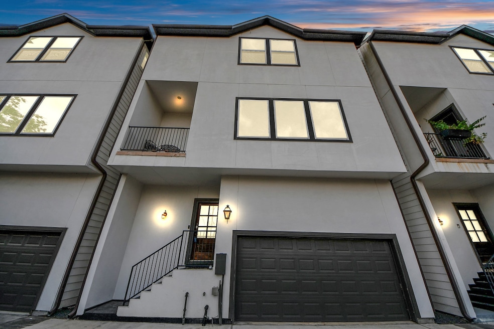 Welcome to 1544 W 23rd Street #B!