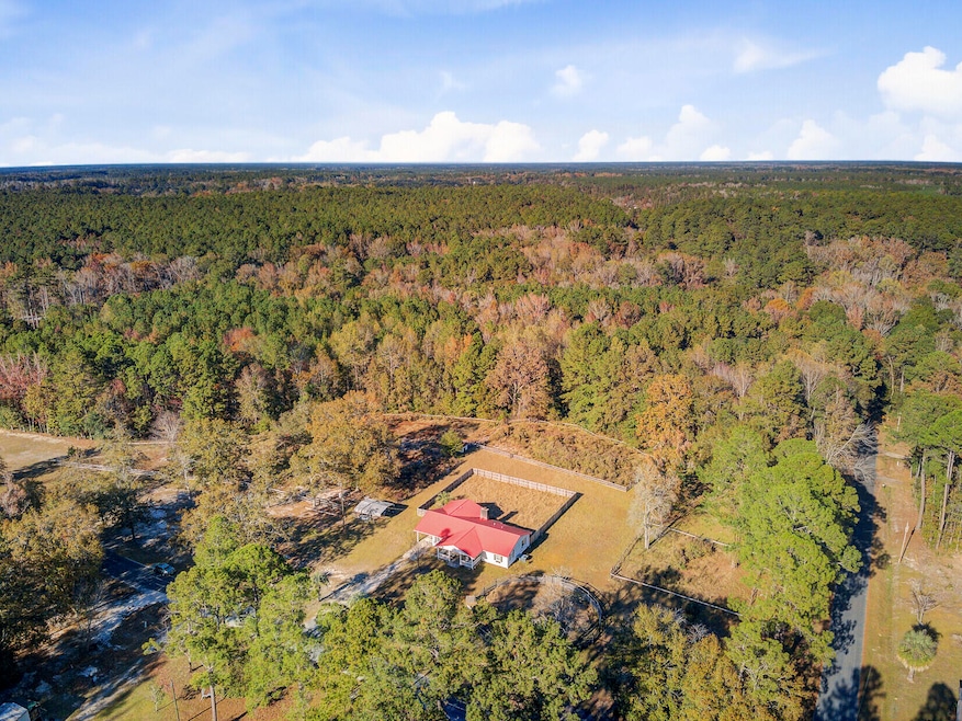 201 Welles Ln, Walterboro, SC 29488 - photo 1