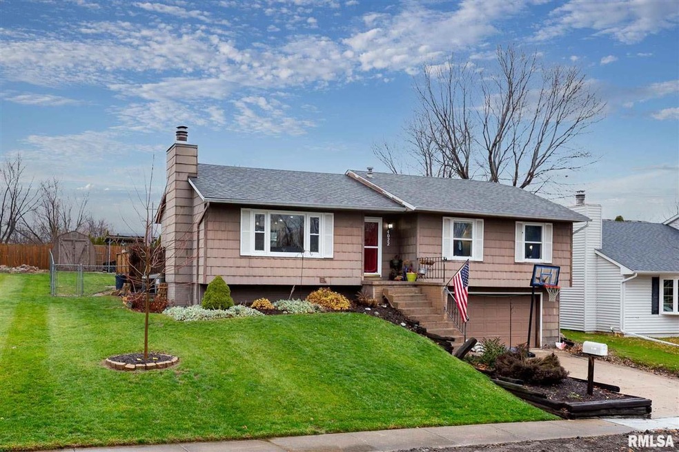 4022 W 13th St, Davenport, IA 52804 - photo 1