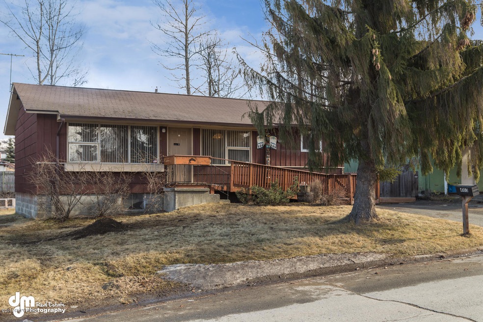 4103 North Star Street-large-018-Exterio