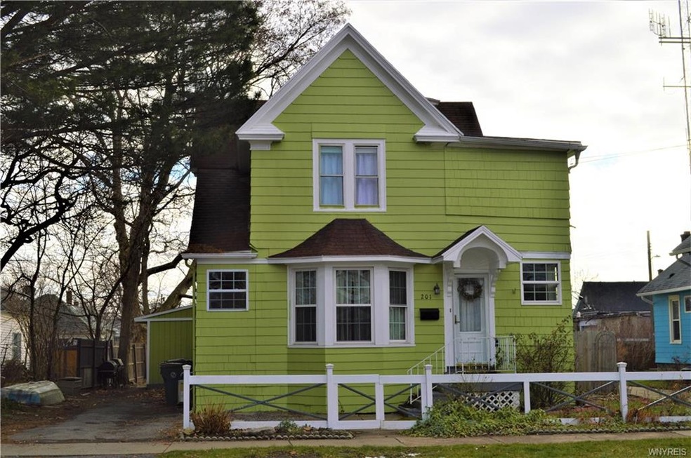 201 Wheatfield St, North Tonawanda, NY 14120 - photo 1
