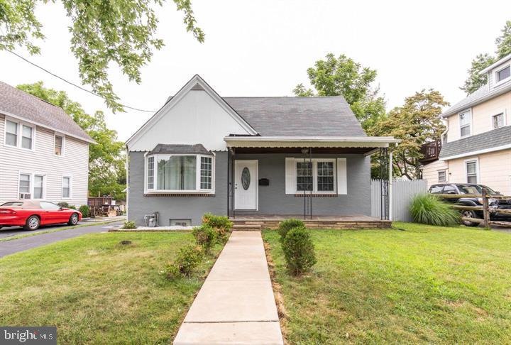 4021 Berry Ave, Drexel Hill, PA 19026 - photo 1
