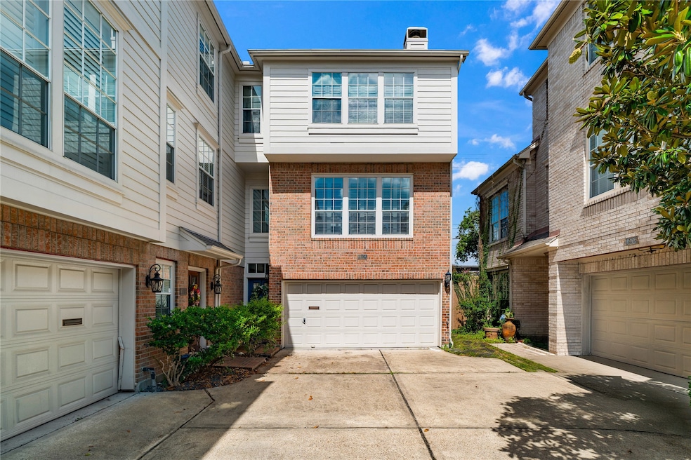 1910 Huldy St unit A, Houston, TX 77019 - photo 1