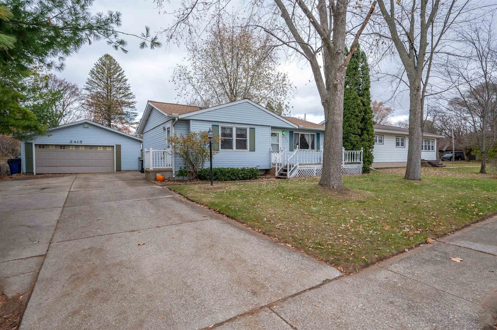 2415 Alta Ct, Midland, MI 48642 - photo 1