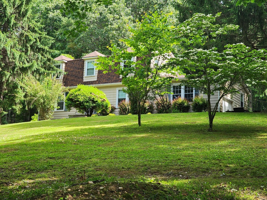 Front view driving up driveway