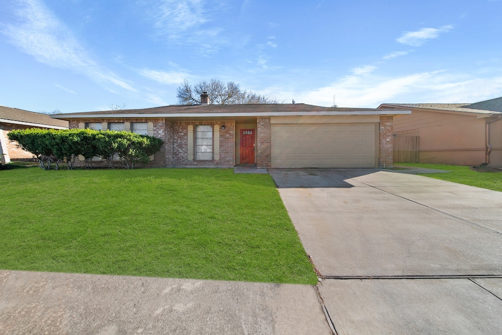 13719 Southline Rd, Sugar Land, TX 77498 - photo 1
