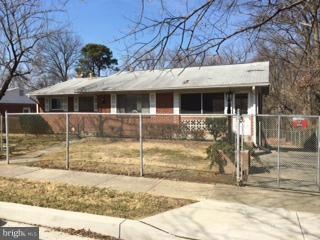 804 Virginia Ave, Essex, MD 21221 - photo 1