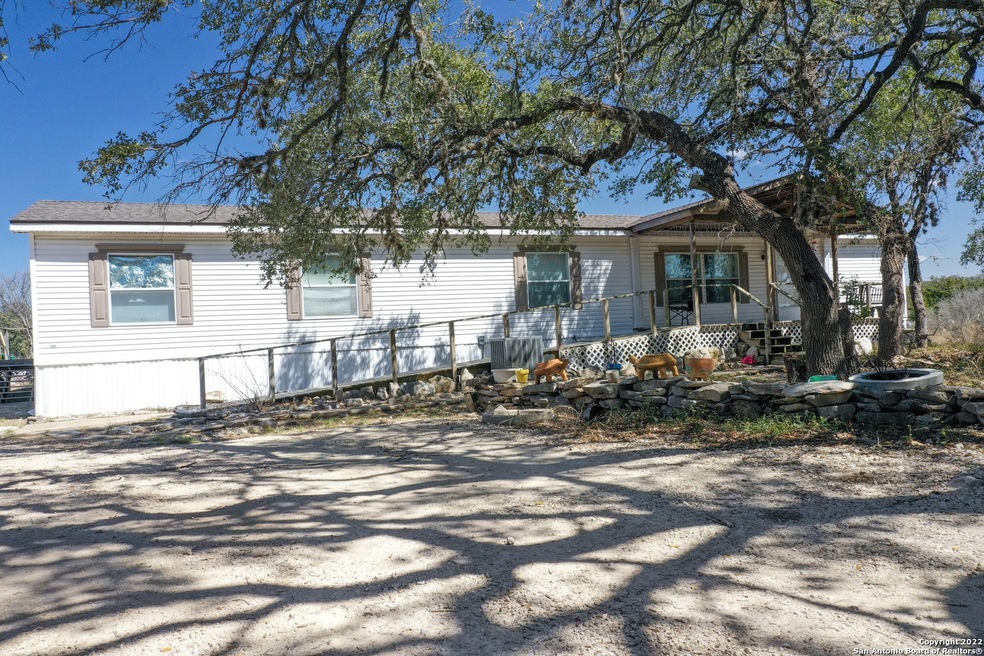 178 County Road 2412, Hondo, TX 78861 - photo 1