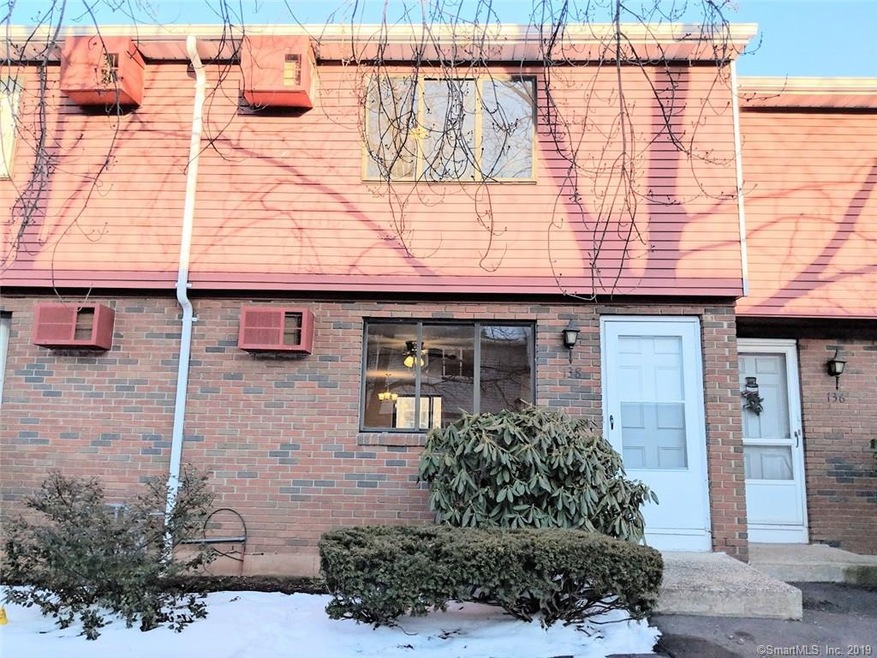 138 Churchill Dr, Newington, CT 06111 - photo 1