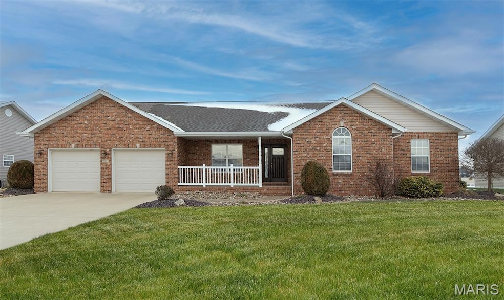 9397 Regency Ln, Breese, IL 62230 - photo 1