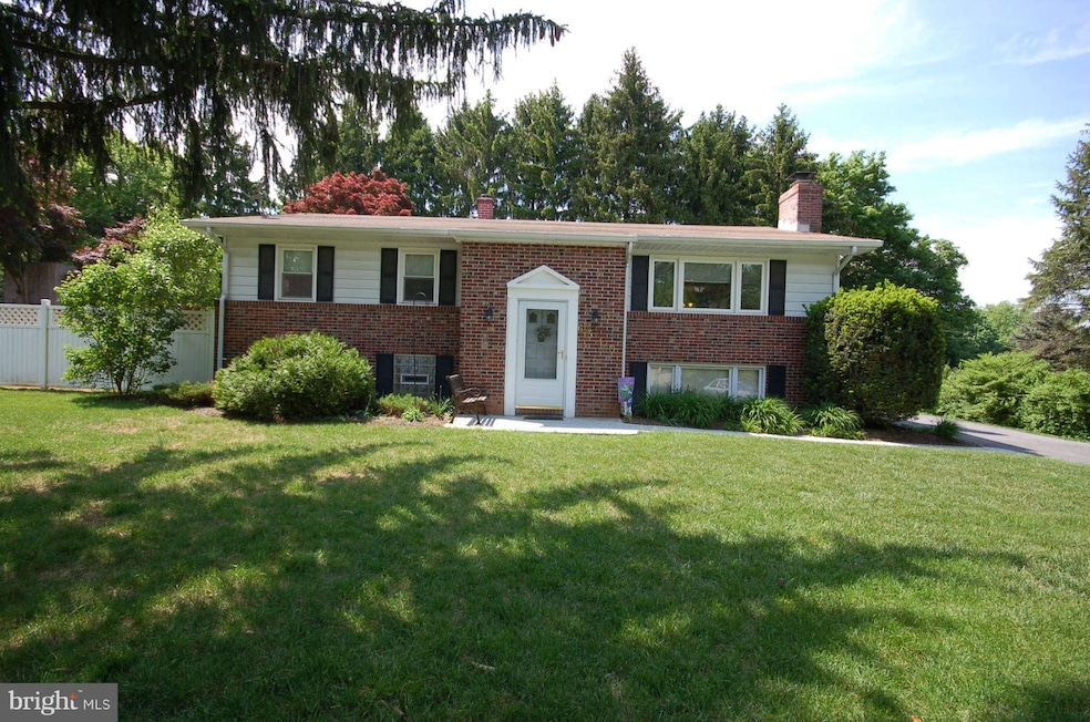 6510 Sunset Dr, Sykesville, MD 21784 - photo 1