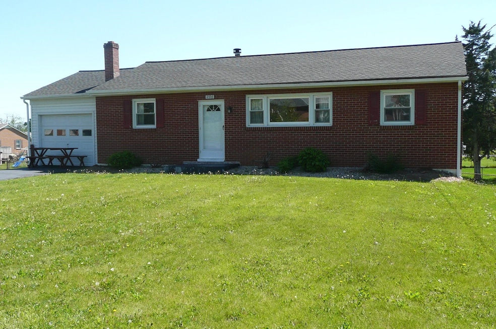 296 Skyview Cir, Verona, VA 24482 - photo 1