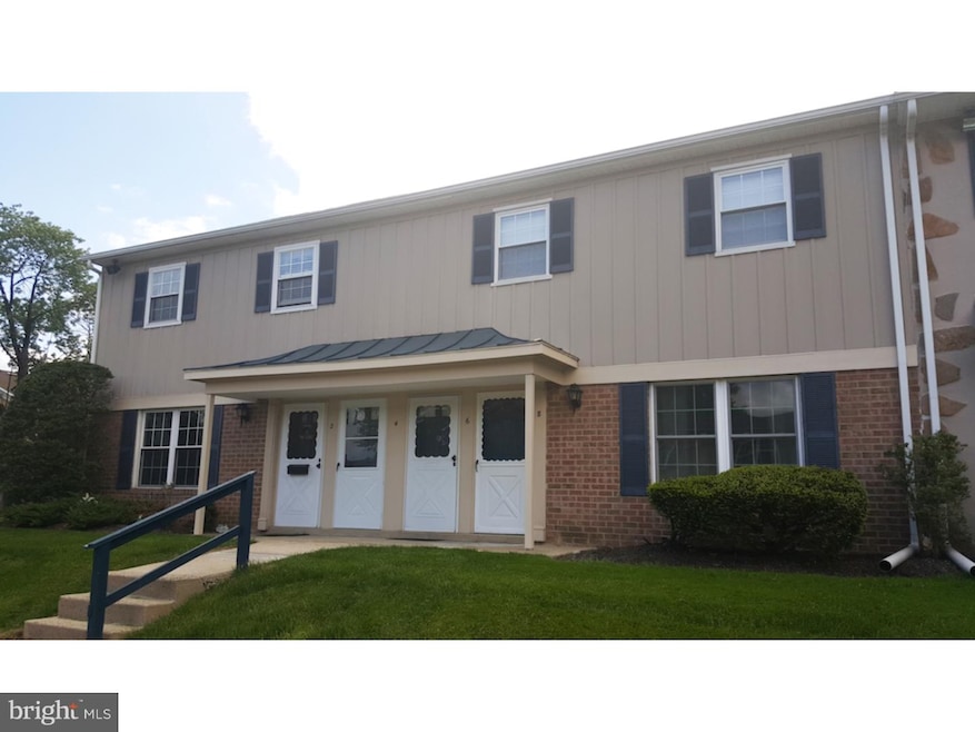 8 Kearney Dr, North Wales, PA 19454 - photo 1