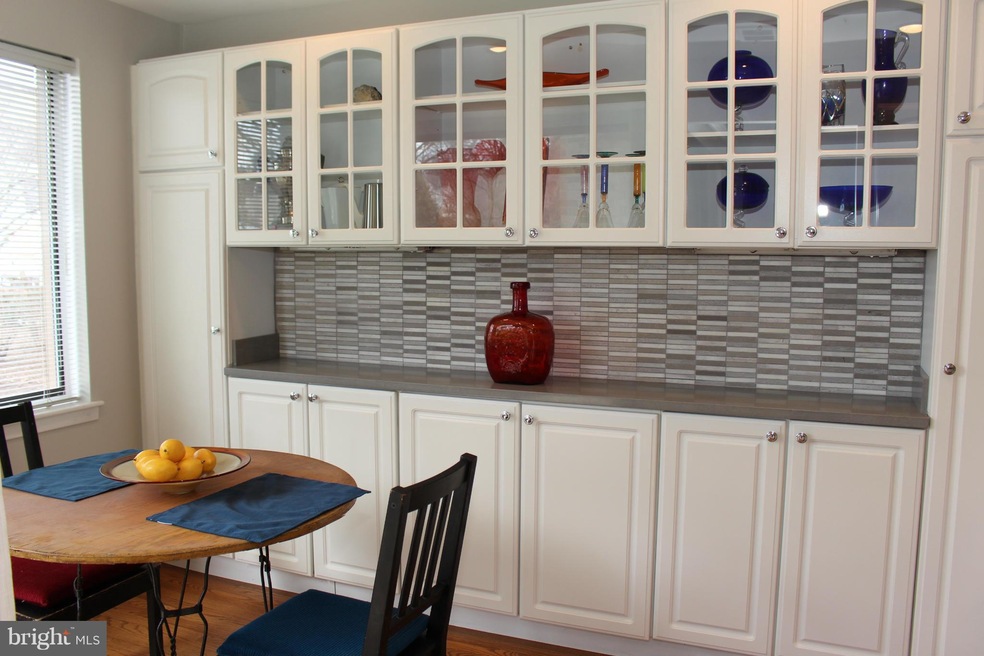 Treebrooke unit 112, Oakton, VA 22124 - photo 1