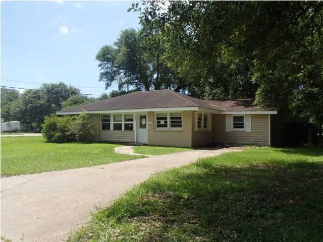 1351 Nile St, Eunice, LA 70535 - photo 1