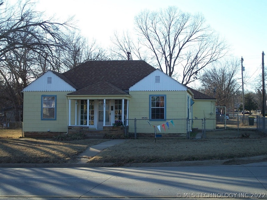 712 N Broadway St, Cleveland, OK 74020 - photo 1