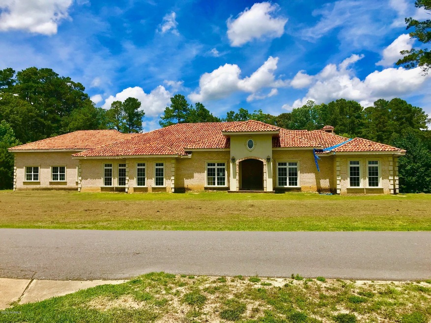 1181 Oakdale Dr, Williamston, NC 27892 - photo 1