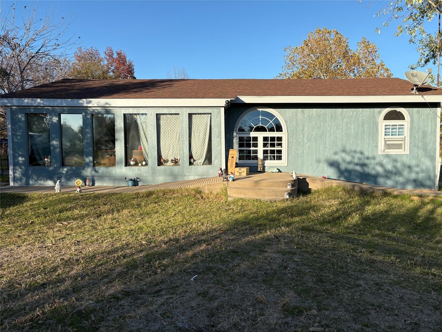 6079 Fm 1753, Denison, TX 75021 - photo 1