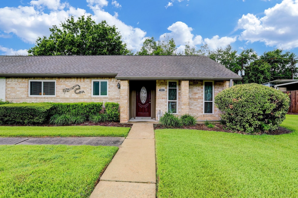 4036 Laura Leigh Dr, Friendswood, TX 77546 - photo 1