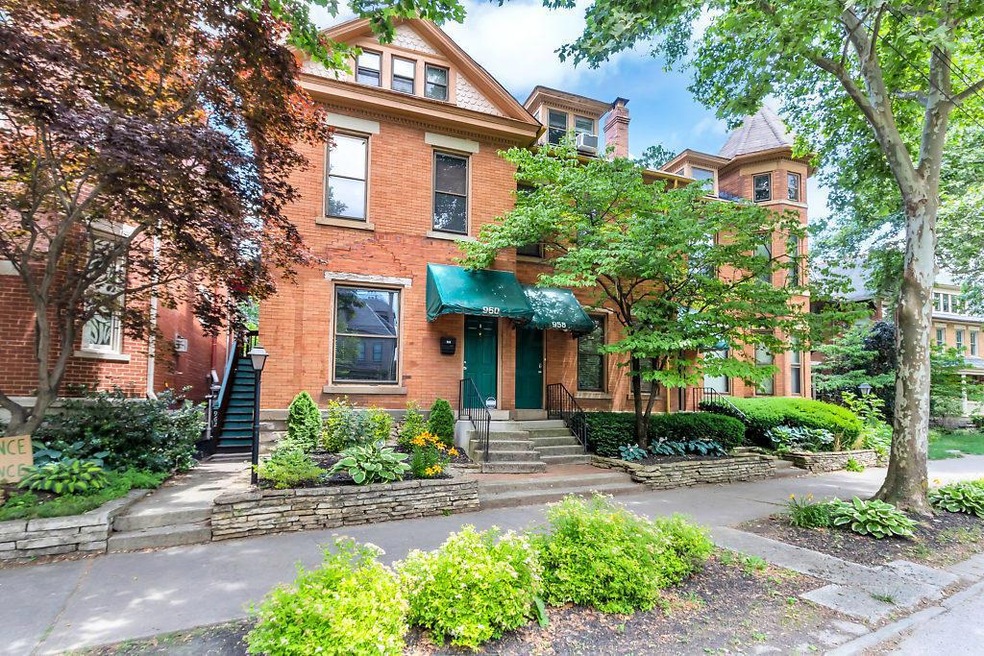 958 Neil Ave-1-SMALL