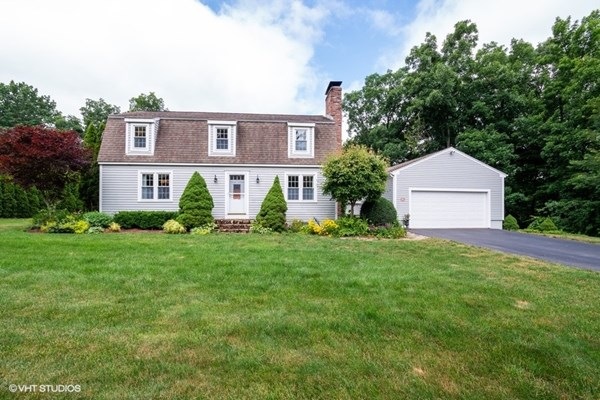 201 Ruggles St, Westborough, MA 01581 - photo 1