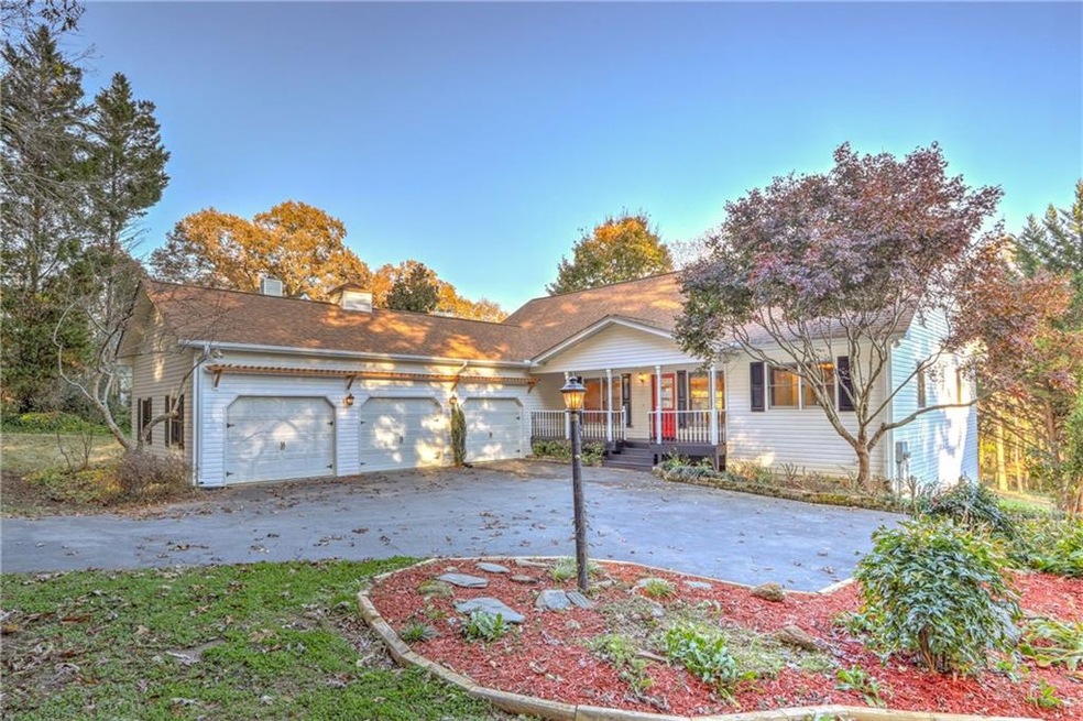 5833 Sweetbottom Ln, Clermont, GA 30527 - photo 1