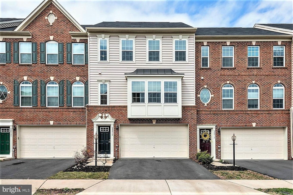 22919 Chinkapin Oak Terrace, Sterling, VA 20166 - photo 1