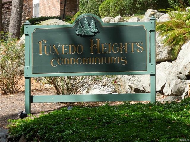 1105 Parkview Dr unit 1105, Southfields, NY 10975 - photo 1