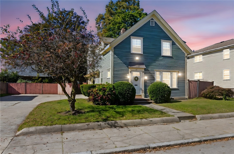 45 Denver St, Pawtucket, RI 02860 - photo 1