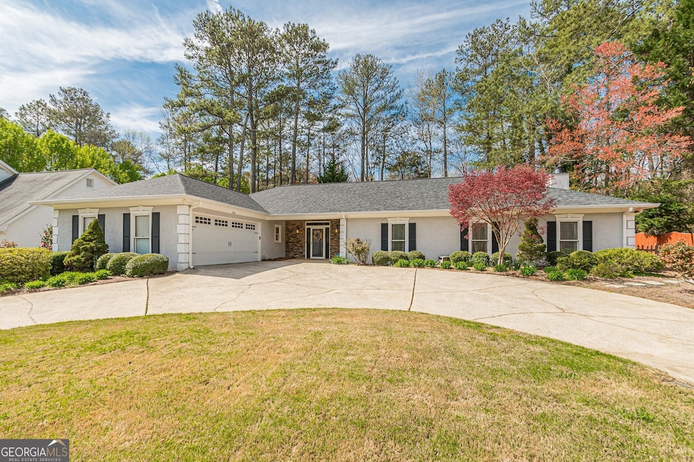 5106 Overlook Dr NE, Roswell, GA 30075 - photo 1