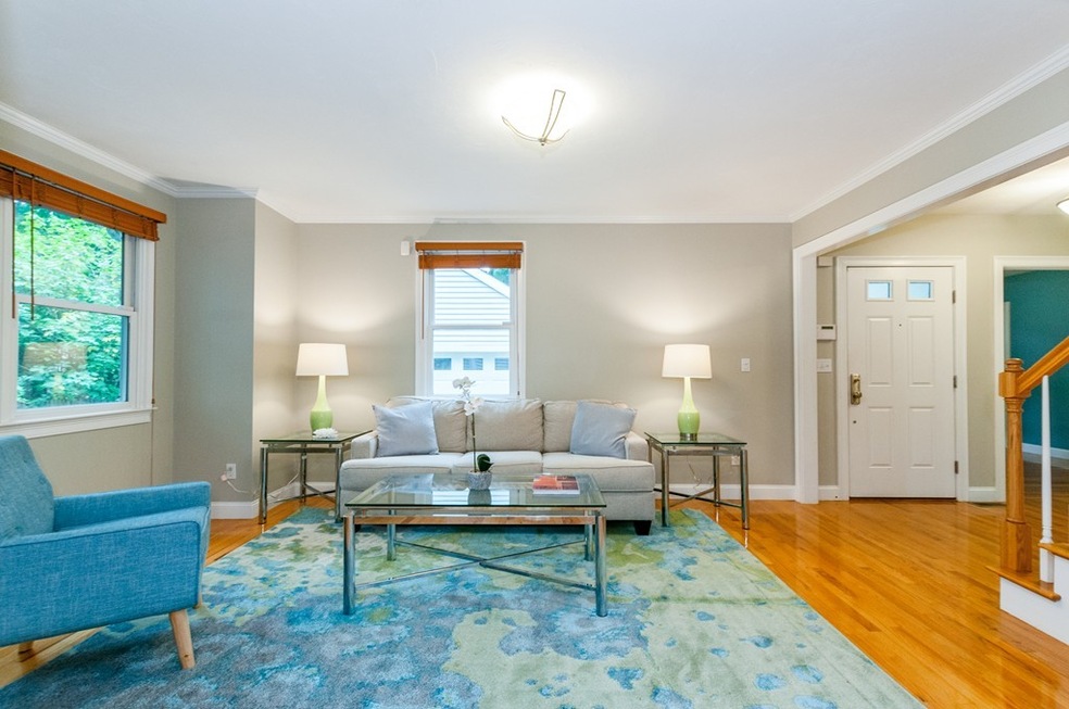 504 Watertown St unit 2, Newtonville, MA 02460 - photo 1