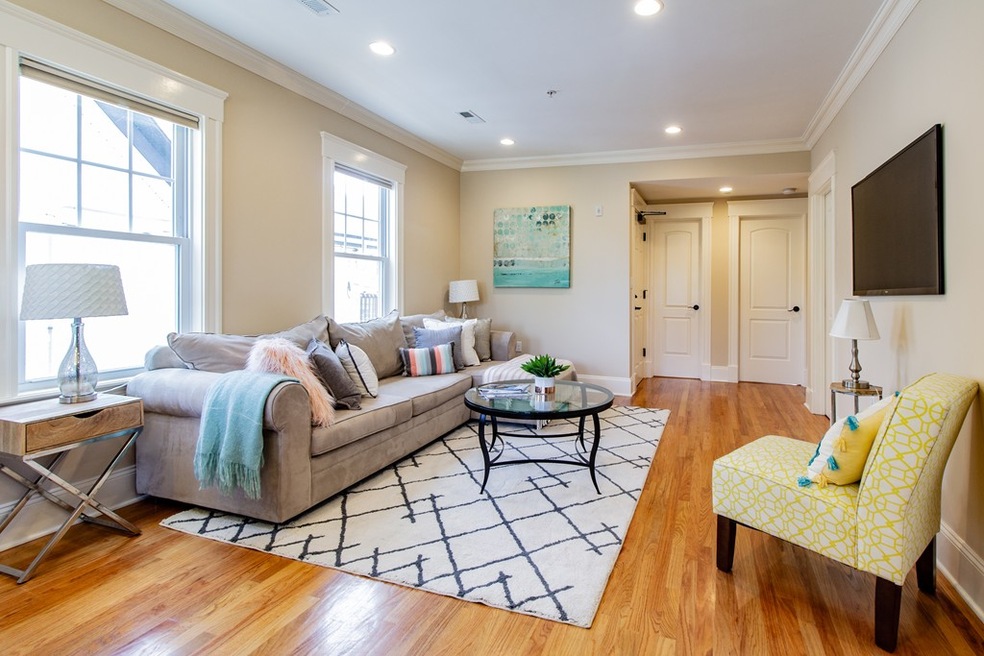 147 Hudson St unit 2, Somerville, MA 02144 - photo 1