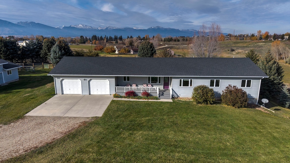 632 Mihara Ln, Corvallis, MT 59828 - photo 1