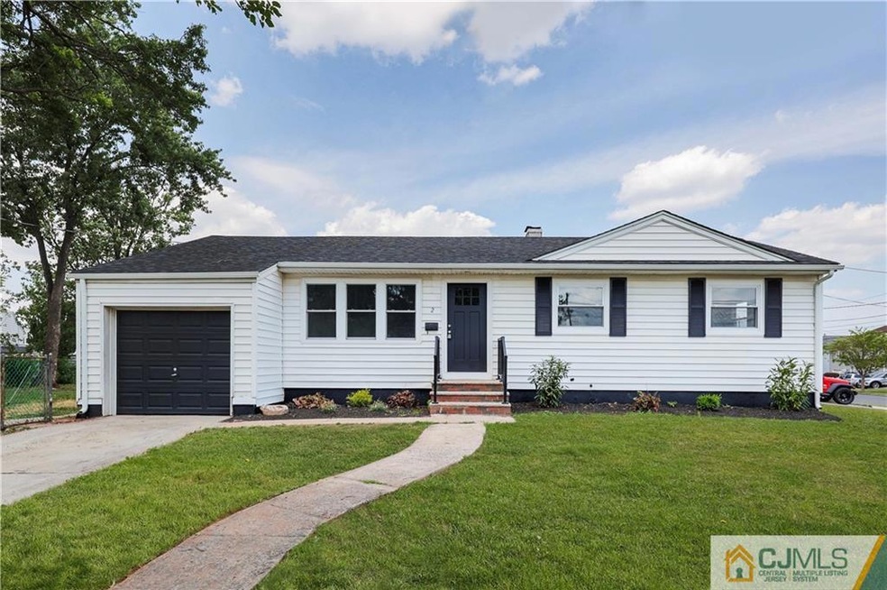 2 Wedgewood Dr, Carteret, NJ 07008 - photo 1