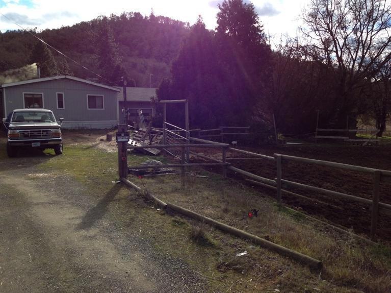 6251 Foley Ln, Central Point, OR 97502 - photo 1