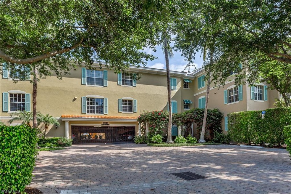 601 7th Ave S unit 101, Naples, FL 34102 - photo 1