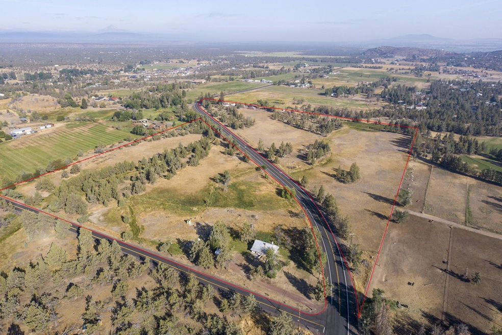 22-web-or-mls-3233 Northwest Way-22