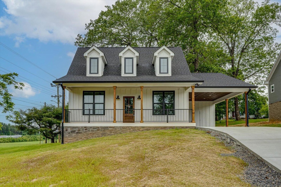 01-115 Sandras Way-1