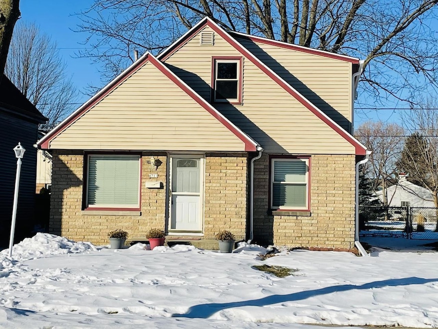 4711 N 127th St, Butler, WI 53007 - photo 1