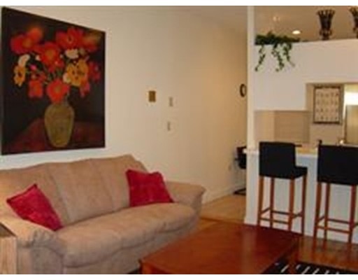 36 Lewis St unit 2, Boston, MA 02113 - photo 1