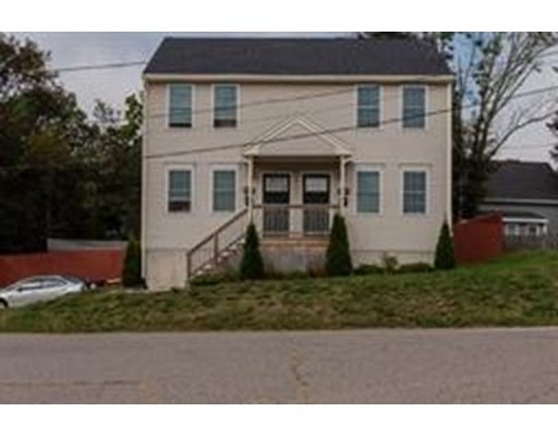 1366 Pleasant St unit B, East Weymouth, MA 02189 - photo 1