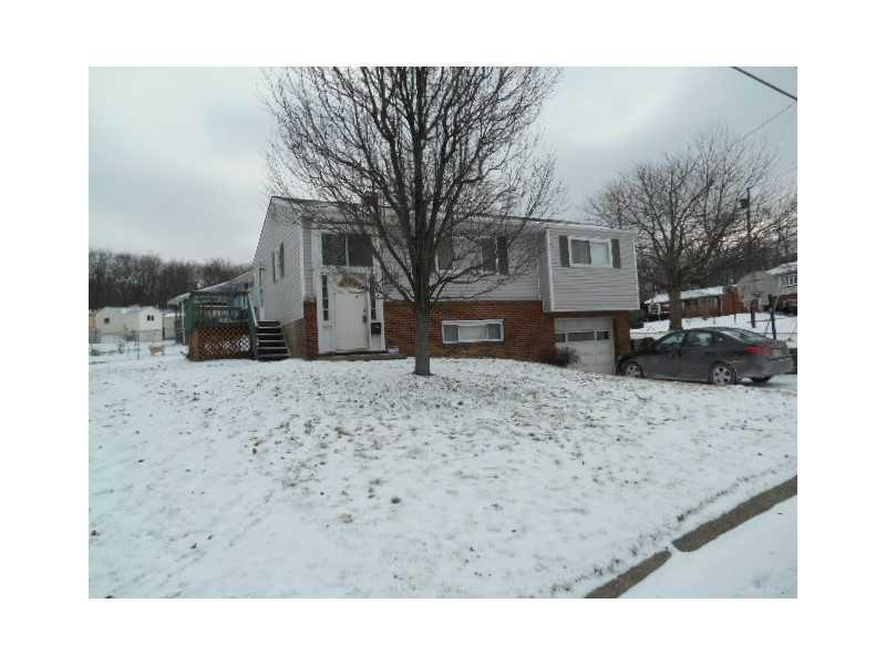 1073 Catherine Dr, Conway, PA 15027 - photo 1