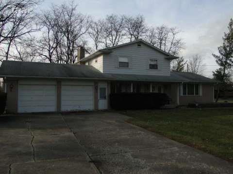 3513 Blue Lake Dr, Flint, MI 48506 - photo 1