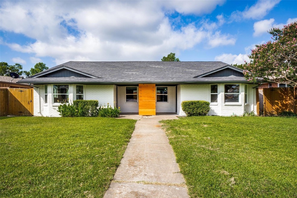 6492 Lontos Dr, Dallas, TX 75214 - photo 1