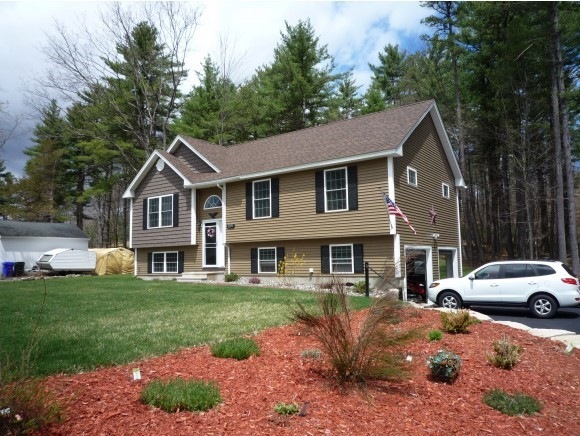 1034 Bodwell Rd, Manchester, NH 03109 - photo 1