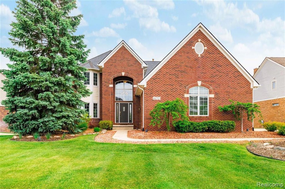 61070 Preakness Blvd, South Lyon (1 of 39).jpg