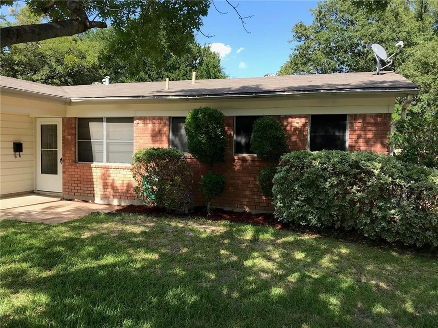 916 Jerry Ln, Bedford, TX 76022 - photo 1